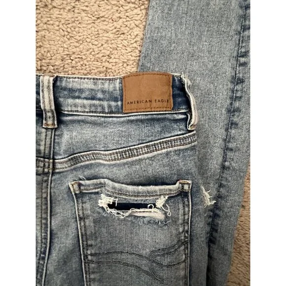 American Eagle Women's Distressed Light Wash High Rise Stretch Jegging 4 X long - Picture 9 of 15